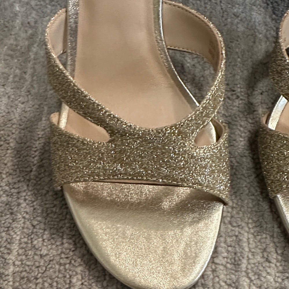 NWOT Stuart Weitzman Shimmering Gold Strappy Heels - Picture 3 of 6